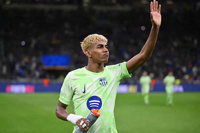 تأكيدات وكيل لامين يامال: نجم برشلونة بصدد تجديد عقده