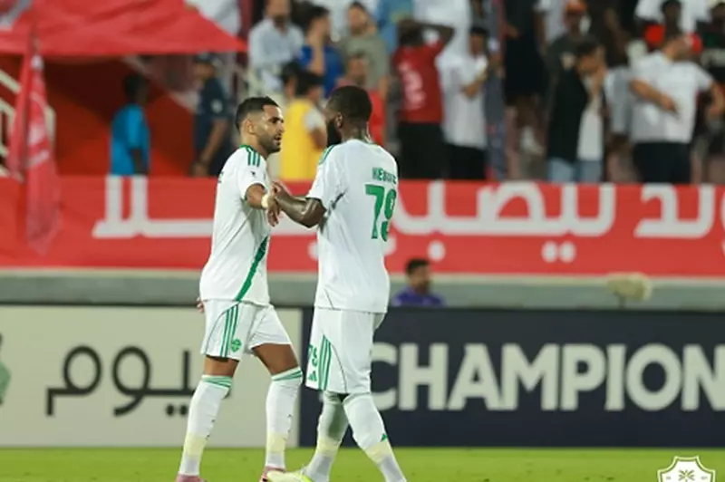 الأهلي يفقد محرز وكيسيه أمام الباطن في كأس الملك