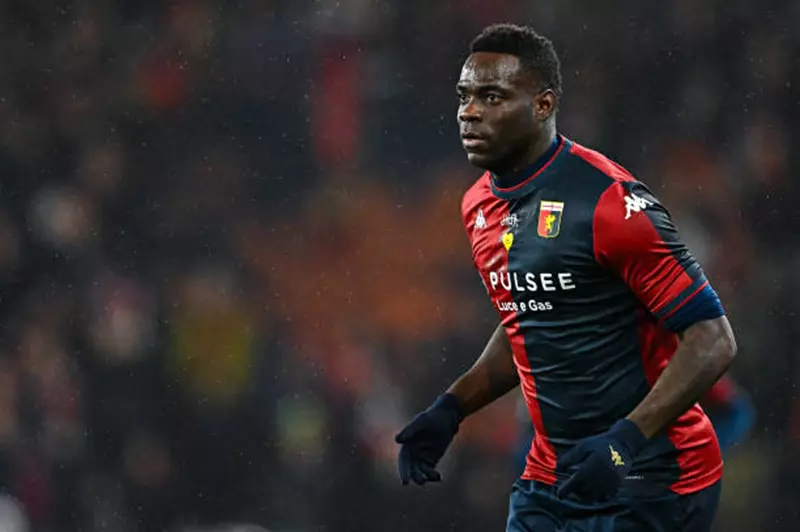 بعد رحيله عن جنوى.. بالوتيلي يشن هجومًا ضد فييرا